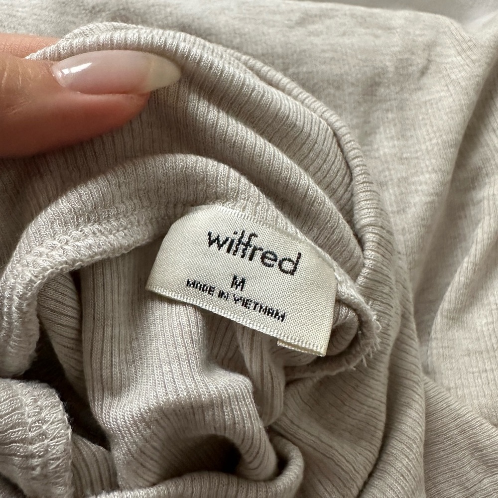 Wilfred Heather Oatmeal ribbed turtleneckk